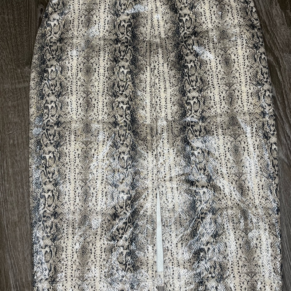 NWOT Express Faux snake skin pencil skirt - Picture 3 of 4